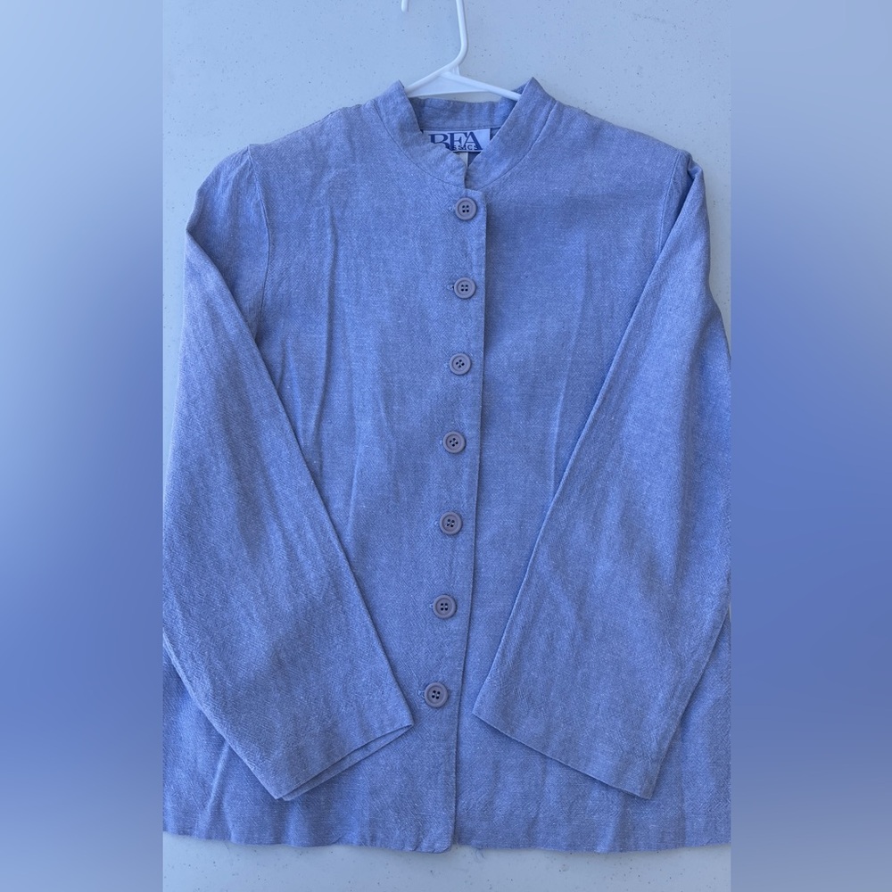 Women’s Blue Linen-Blend Button-Up Shirt